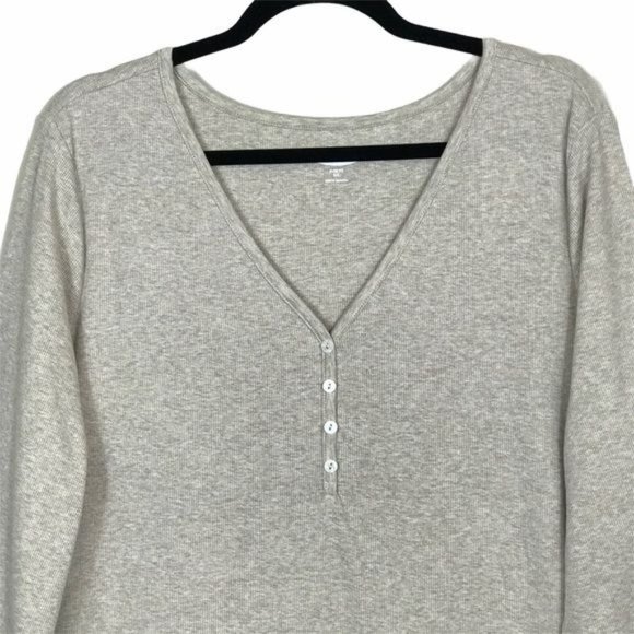 Old Navy Heather Gray V-Neck Tunic - Picture 3 of 11